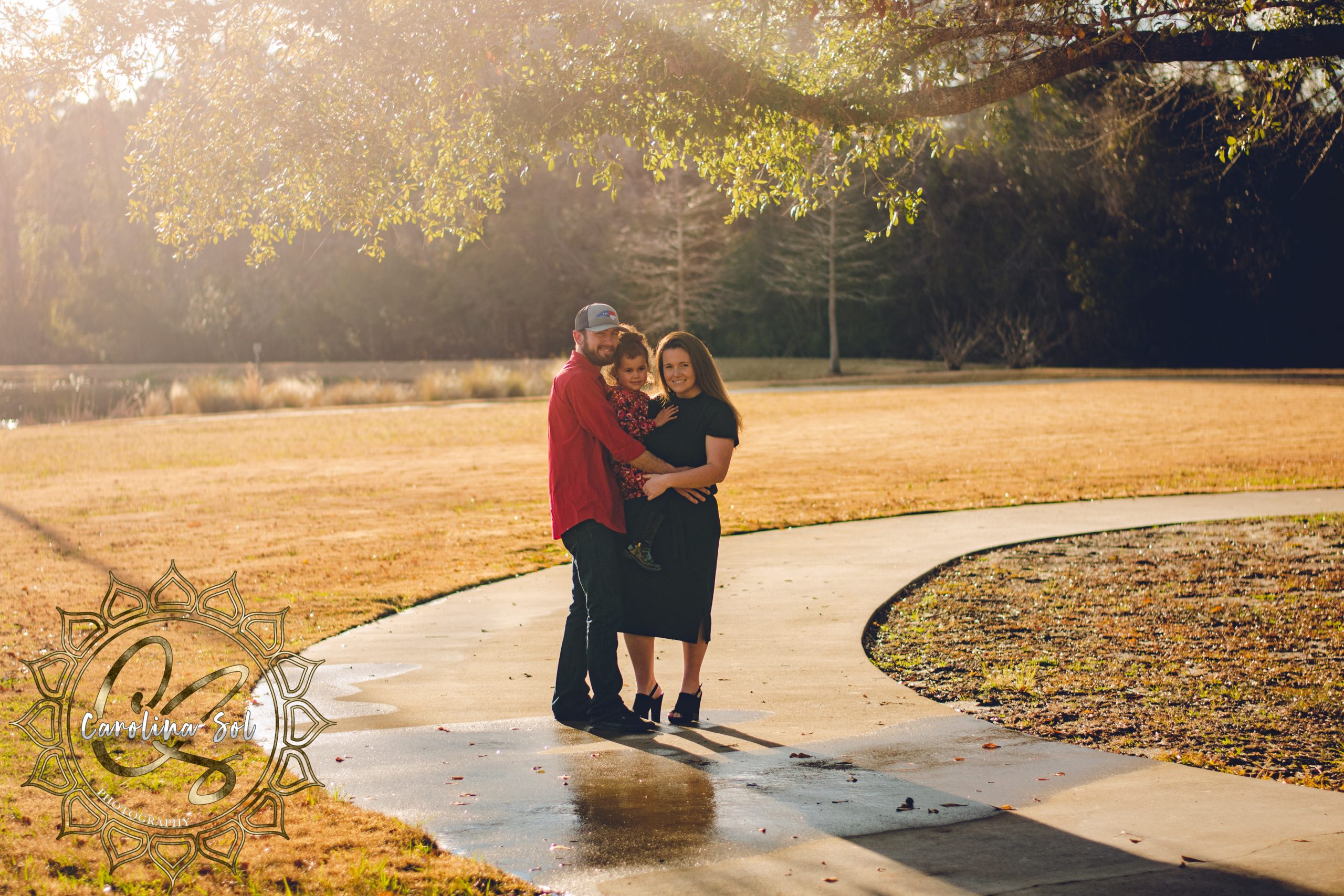- Photographer: Carolina Sol Photography - family session pricing