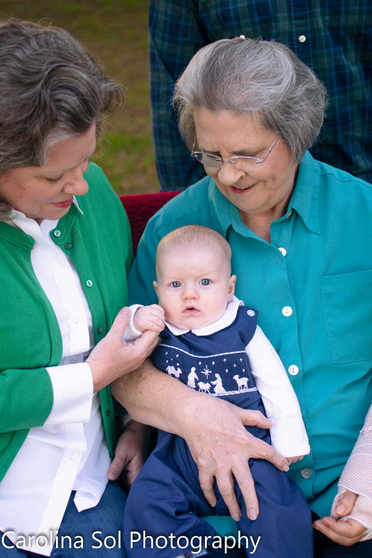 Generational family portrait photography Sunset Beach, NC.