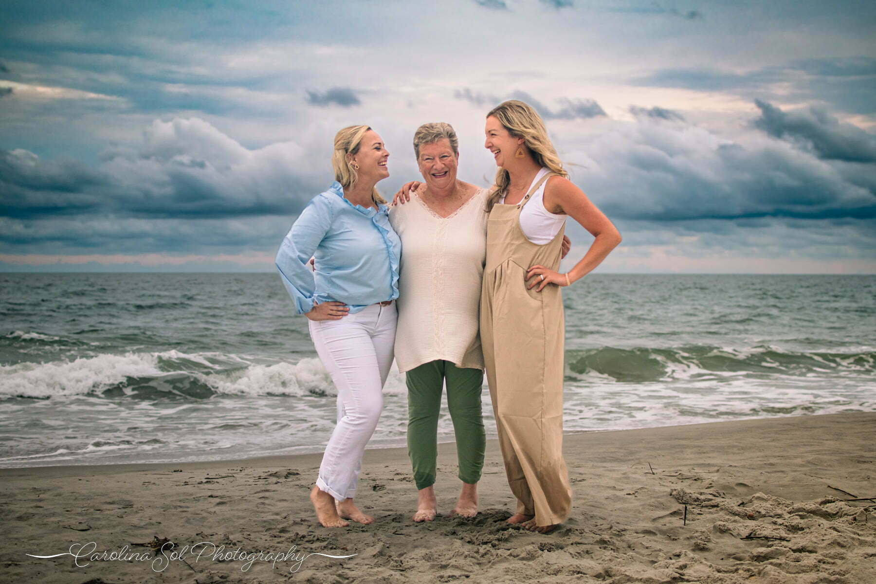 Ocean Isle Beach, NC extended family lifestyle photography.