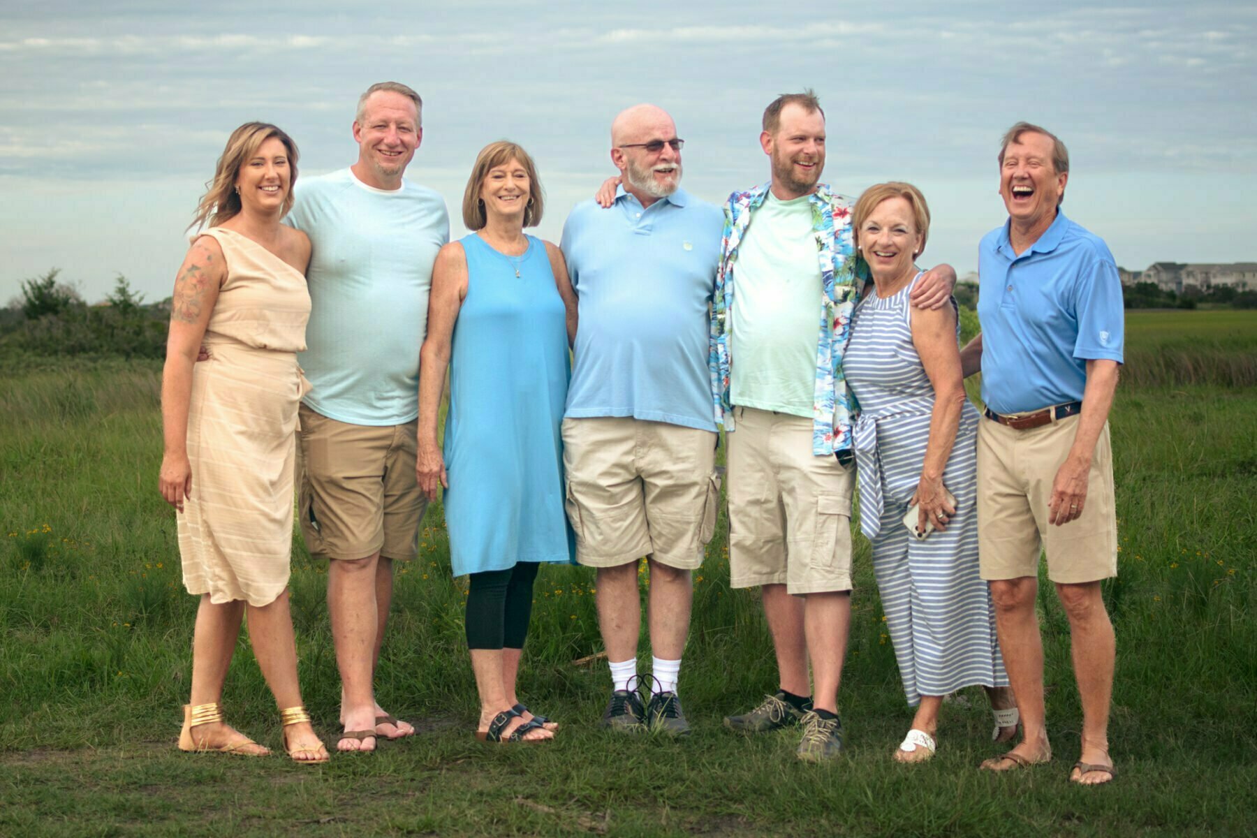 Extended family portrait photography Ocean Isle Beach, NC.