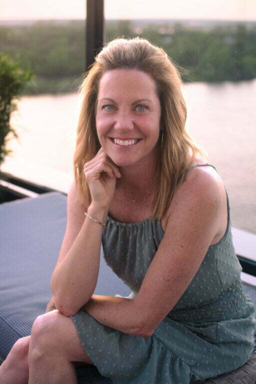 Wilmington, NC professional headshot portrait photography on rooftop.